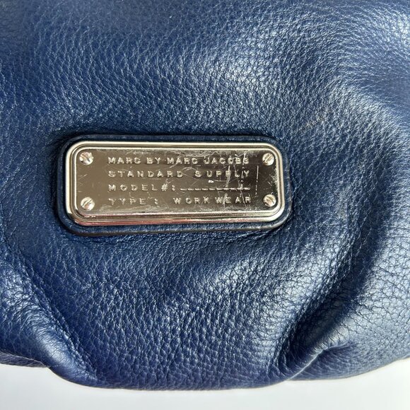 Chic Navy Hobo Bag - Picture 5 of 15